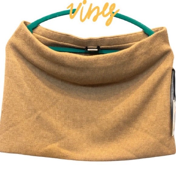 W by Worth Knitted Camel Mini Skirt (S) - Picture 2 of 14